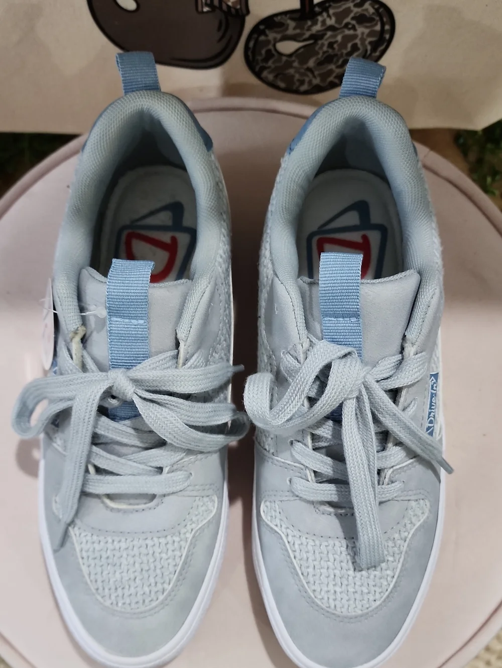 Women’s Light Gray Casual Lace-Up Sneakers